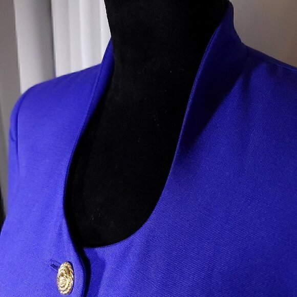 Casual Corner Purple/Gold Button Blazer & Skirt Set. Size 6P - Picture 4 of 16